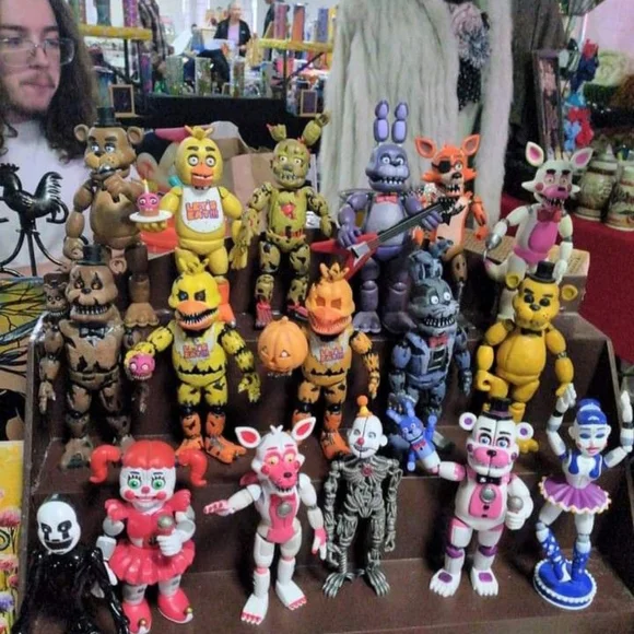 2017 Original Foxy Five nights at Freddy's fnaf figure - Picture 6 of 7